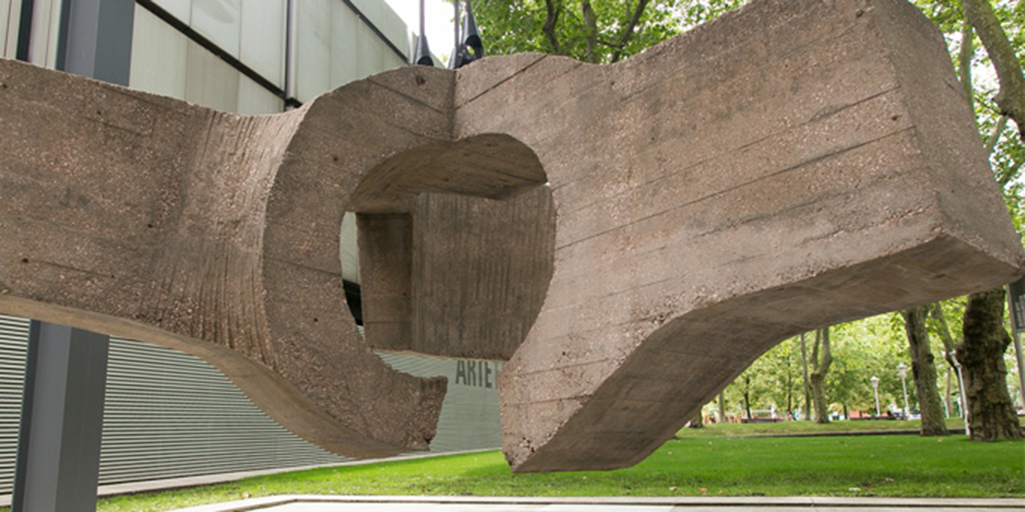 Iberdrola- Museo : Eduardo Chillida, Lugar de encuentros IV (1973-1974)