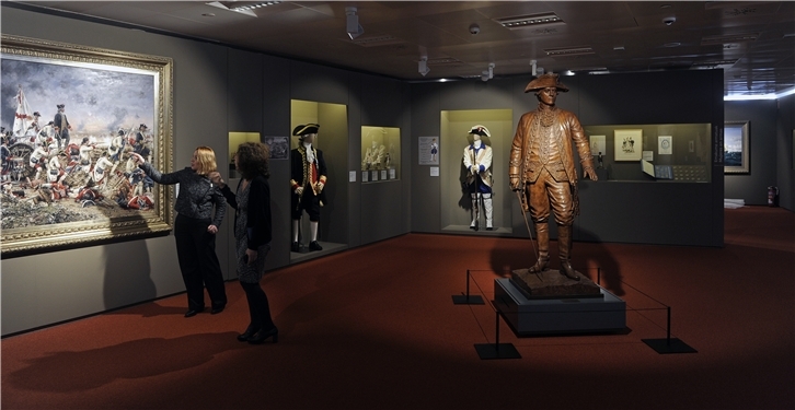 Ignacio Galán inaugura la exposición ‘La memoria recobrada. Huellas en la historia de los Estados Unidos’ en la Torre Iberdrola